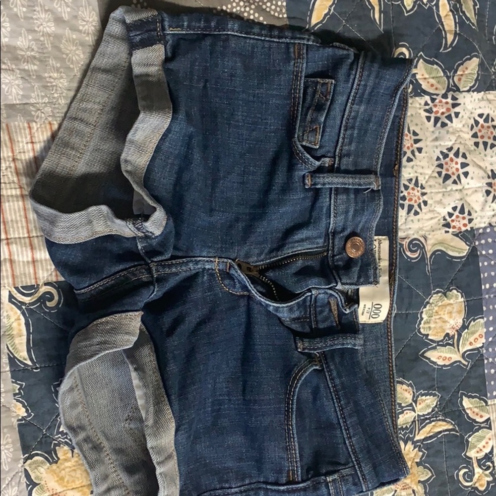 Abercrombie and Fitch shorts (23 w )
